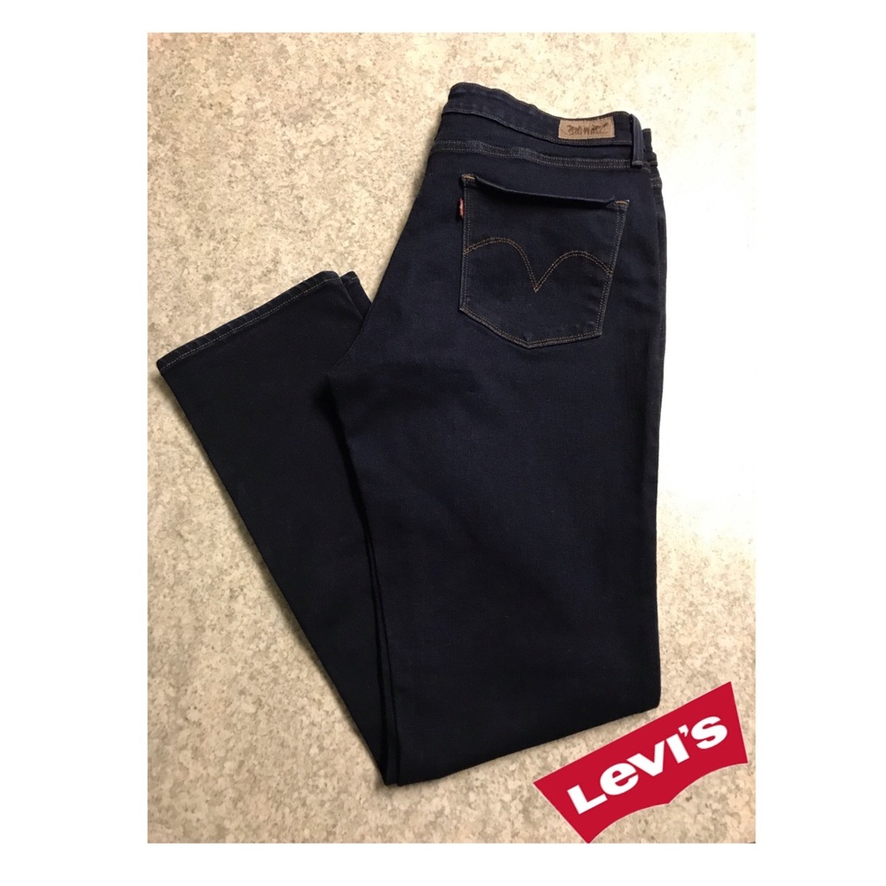 Women’s Levi’s Jeans